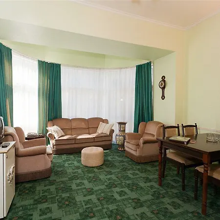 מלון My Ok & Coliving ריגה